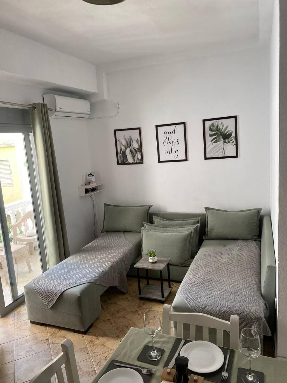 Happy Apartment Saranda Kültér fotó